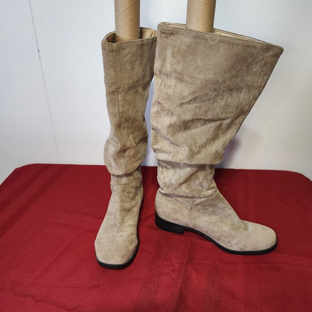 Women’s Slouchy Knee High Boots Taupe Faux Suede Pull On Flat Size 39/8.5 Boho